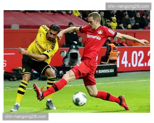 多特蒙德2-2法兰克福，赛后数据显示双方中场拦截争夺异常激烈