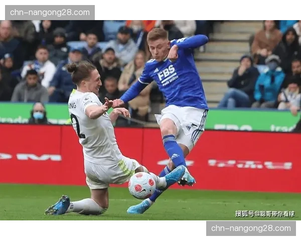 赛前最后一练：切尔西重点演练了由守转攻时边后卫迅速前插肋部的战术套路